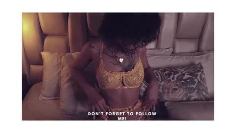 Snapshot of daiana_curly chatting on January 2025 12:37:01 PM Daiana online show from January 2025 12:37:01 PM