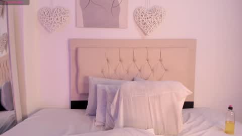 Snapshot of daiana_curly chatting on January 2025 10:12:02 PM Daiana online show from January 2025 10:12:02 PM