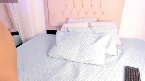 Snapshot of daiana_curly chatting on February 2025 09:39:02 PM Daiana online show from February 2025 09:39:02 PM