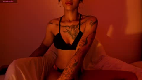 Snapshot of daiana_curly chatting on February 2025 06:06:01 PM Daiana online show from February 2025 06:06:01 PM