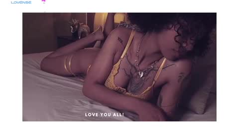 Snapshot of daiana_curly chatting on February 2025 12:00:02 PM Daiana online show from February 2025 12:00:02 PM