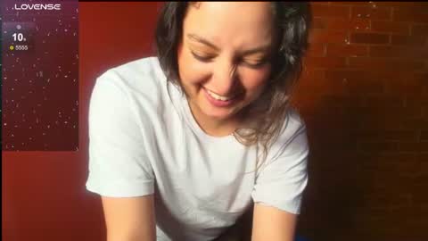 Snapshot of daiana_m chatting on July 2026 04:32:01 PM Daiana online show from July 2026 04:32:01 PM