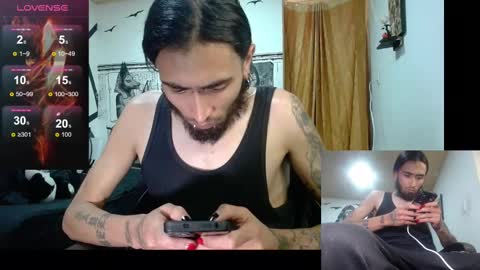 Snapshot of daimon_rock01 chatting on March 2025 04:43:02 AM felipe online show from March 2025 04:43:02 AM