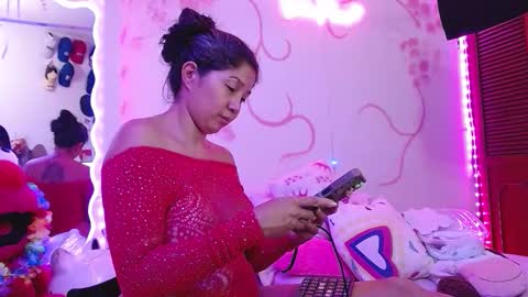 Snapshot of daina_flower chatting on February 2026 04:42:02 AM DAINA online show from February 2026 04:42:02 AM