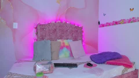 Snapshot of daisy__rose chatting on January 2025 03:01:01 AM Dai online show from January 2025 03:01:01 AM