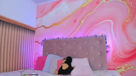 Snapshot of daisy__rose chatting on February 2025 11:00:02 AM Dai online show from February 2025 11:00:02 AM