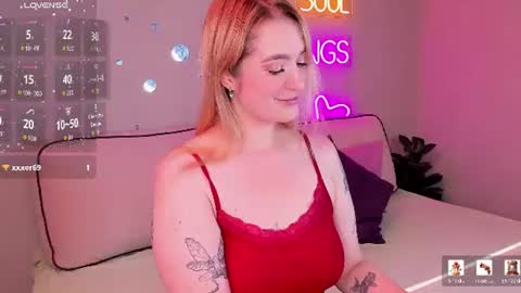 Snapshot of daisy_beckerr chatting on July 2026 09:24:01 AM Viickie online show from July 2026 09:24:01 AM