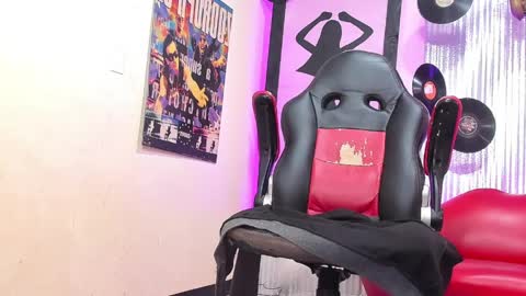 daisy_jonexxx22 online show from April 2026 04:56:01 AM