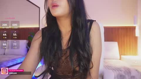 Snapshot of daisy_lit chatting on April 2026 09:42:02 PM Daisy online show from April 2026 09:42:02 PM