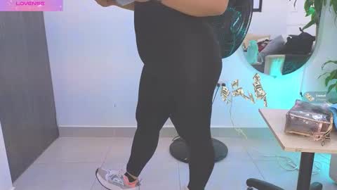 Snapshot of daisy_price chatting on March 2026 10:53:01 AM Daisy Price online show from March 2026 10:53:01 AM