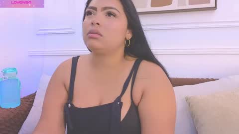 Snapshot of daisy_price chatting on April 2026 10:50:01 AM Daisy Price online show from April 2026 10:50:01 AM