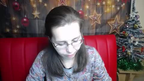 Snapshot of daisyedit chatting on December 2025 06:31:02 AM DaisyEdit online show from December 2025 06:31:02 AM