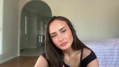 Snapshot of daisyfayer chatting on April 2026 11:32:02 PM Daisy online show from April 2026 11:32:02 PM