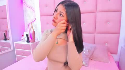 Mariana online show from November 2025 11:49:01 AM