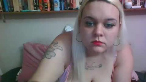 DaisyTucson online show from December 2024 07:38:02 PM