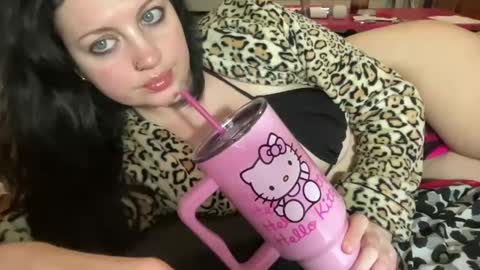 Snapshot of daisyyylove chatting on January 2025 08:17:01 AM daisy love online show from January 2025 08:17:01 AM