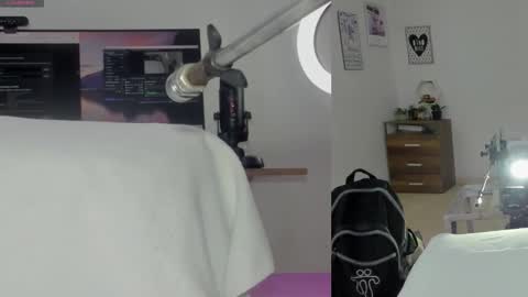 daki_ume_ online show from February 2026 02:18:01 AM