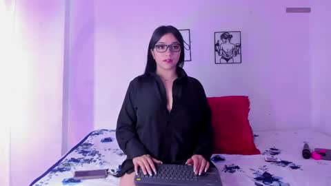 dakostelee1_ online show from April 2026 04:30:02 PM