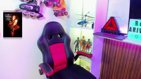 Snapshot of dakota_addams chatting on April 2026 08:09:01 PM dakota_addams online show from April 2026 08:09:01 PM