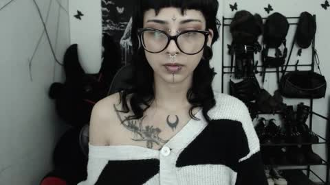 dakota online show from February 2026 03:06:01 AM