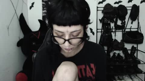 Snapshot of dakota_krall_ chatting on March 2026 03:23:02 AM dakota online show from March 2026 03:23:02 AM