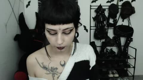 Snapshot of dakota_krall_ chatting on April 2026 03:09:02 AM dakota online show from April 2026 03:09:02 AM