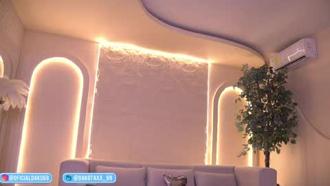 Snapshot of dakota_leex chatting on April 2026 12:14:02 AM dako online show from April 2026 12:14:02 AM