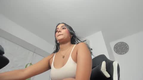 Snapshot of dakota_x18 chatting on October 2025 07:44:02 PM dakota_x18 online show from October 2025 07:44:02 PM