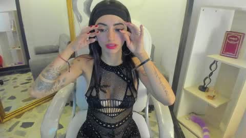 Snapshot of dakotababy_ chatting on May 2026 01:56:01 AM Dakota Baby online show from May 2026 01:56:01 AM
