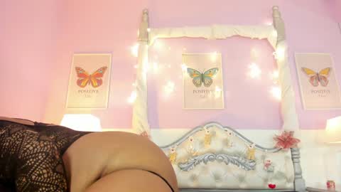 Snapshot of dakotasexshow2 chatting on December 2024 08:00:01 PM Dakota Sex Show  online show from December 2024 08:00:01 PM