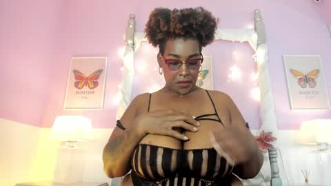 Snapshot of dakotasexshow2 chatting on January 2025 08:00:01 PM Dakota Sex Show  online show from January 2025 08:00:01 PM