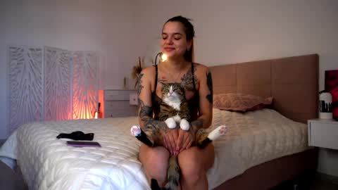 Snapshot of dakotasi chatting on April 2026 08:01:02 AM Dasha online show from April 2026 08:01:02 AM