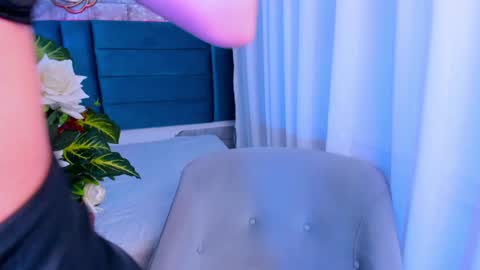   online show from January 2025 01:00:01 AM