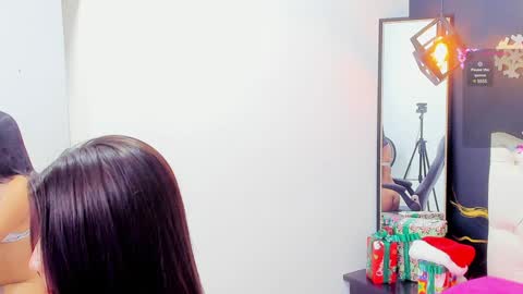 Liz online show from December 2024 06:53:02 PM