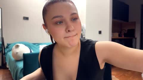 Daria online show from December 2025 05:43:02 PM