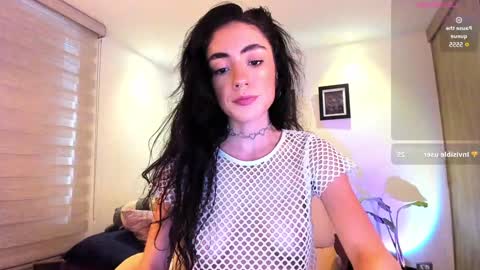 Almendra online show from December 2024 03:22:01 PM