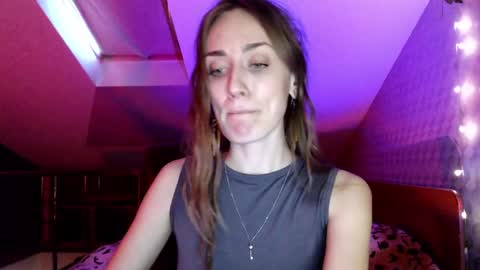 Dalia  online show from December 2024 01:25:01 PM