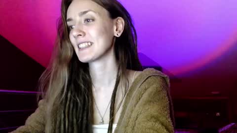 Dalia  online show from January 2025 01:14:02 PM