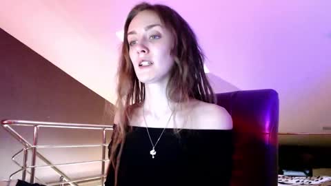 Dalia  online show from January 2025 10:18:02 AM