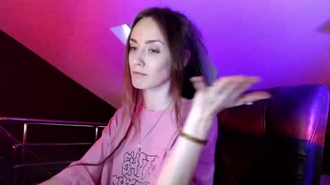 Dalia  online show from January 2025 01:30:01 PM