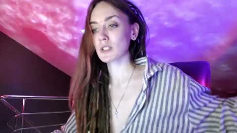 Dalia  online show from February 2025 01:21:01 PM