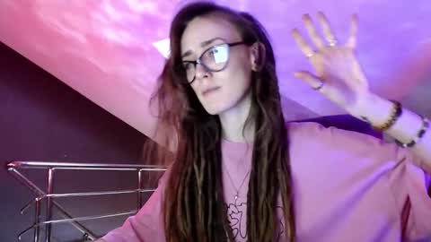 Dalia  online show from February 2025 10:26:01 AM