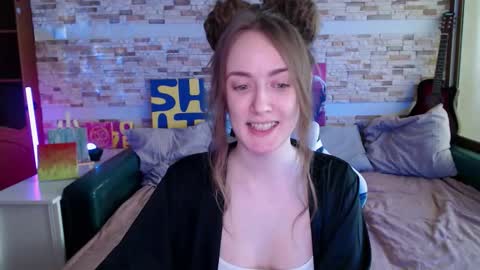 Dalia  online show from March 2026 09:42:01 AM