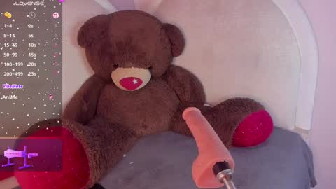 Snapshot of daliajohnson_ chatting on January 2025 01:03:01 AM leila williams online show from January 2025 01:03:01 AM