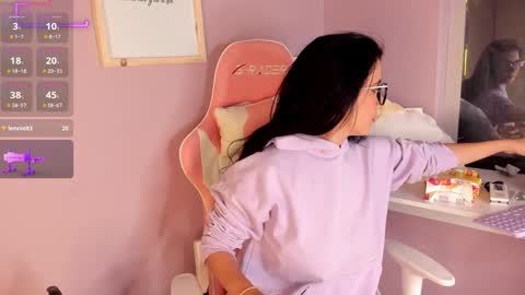 Snapshot of daliajohnson_ chatting on January 2025 04:02:01 AM leila williams online show from January 2025 04:02:01 AM