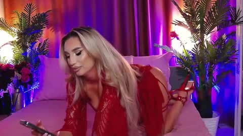 Snapshot of dalidaselena chatting on February 2026 05:52:01 PM DalidaSelena online show from February 2026 05:52:01 PM