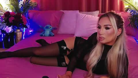 Snapshot of dalidaselena chatting on June 2026 04:24:02 PM DalidaSelena online show from June 2026 04:24:02 PM