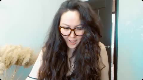 Snapshot of dalidayes chatting on October 2025 07:20:02 AM Dali online show from October 2025 07:20:02 AM