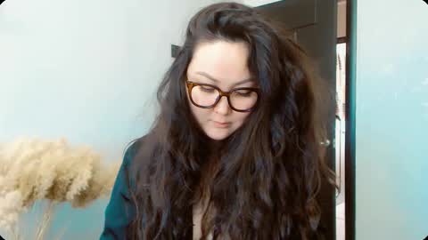 Snapshot of dalidayes chatting on October 2025 07:09:02 AM Dali online show from October 2025 07:09:02 AM