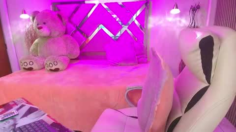 Snapshot of daliia_ chatting on November 2025 01:00:02 PM Daliia online show from November 2025 01:00:02 PM